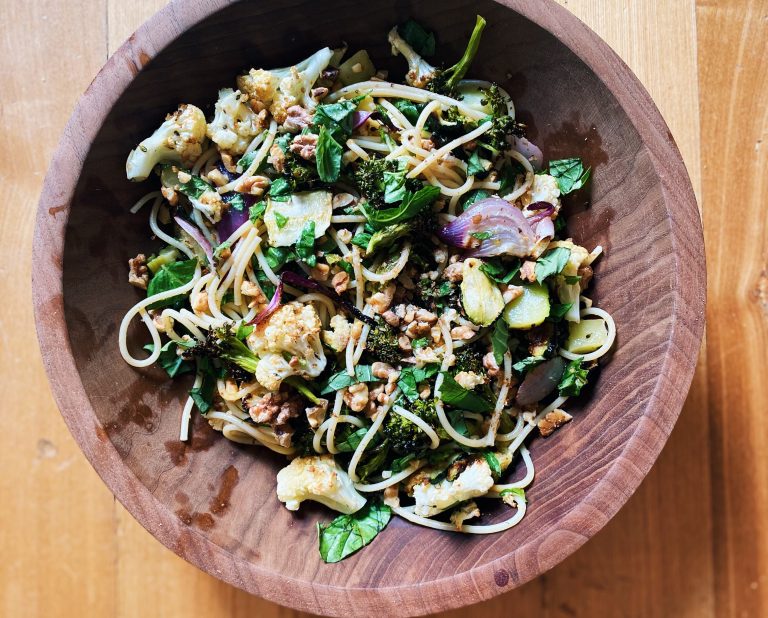Lemony Tangled Pasta with Rainbow Veggies